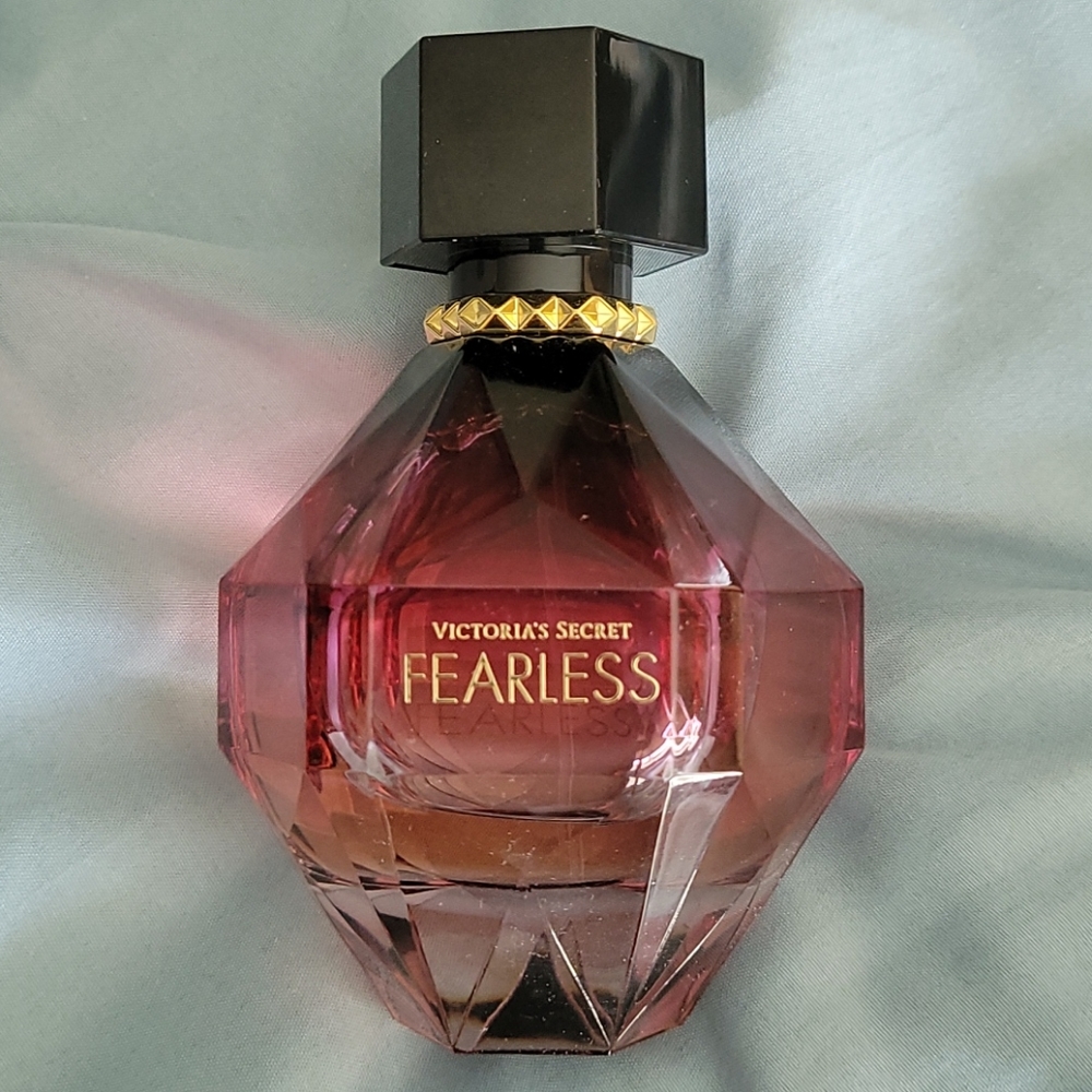 Victoria's Secret Fearless perfume